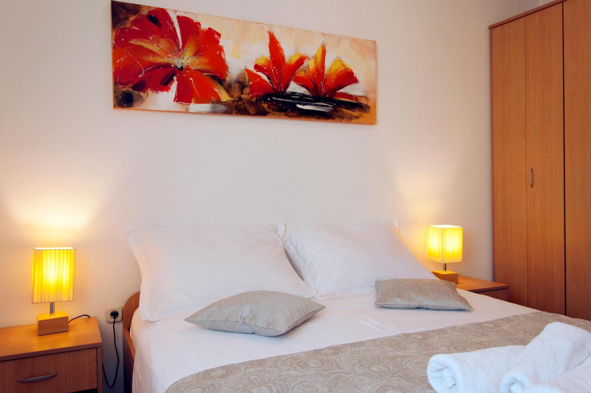 Lanela Apartament *