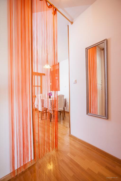 Apartament Lanela *