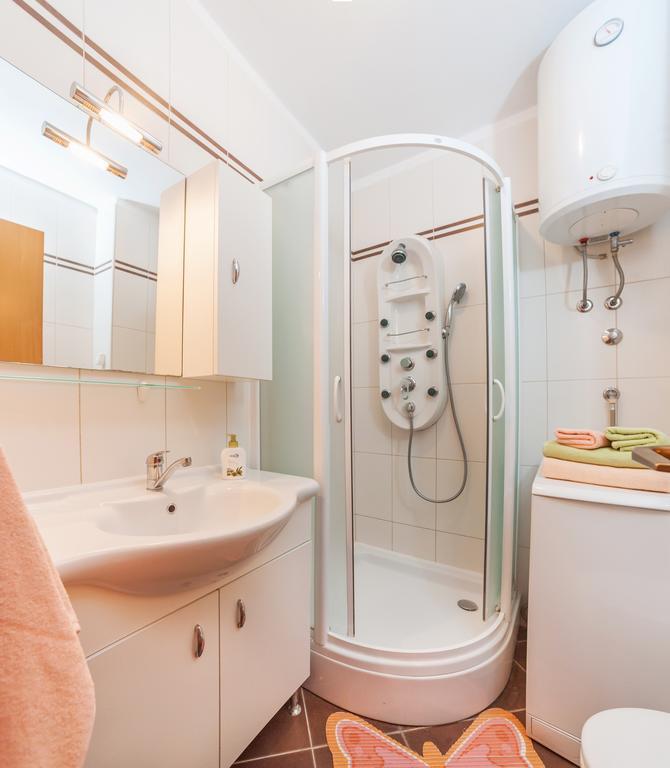 Lanela Apartman Zára